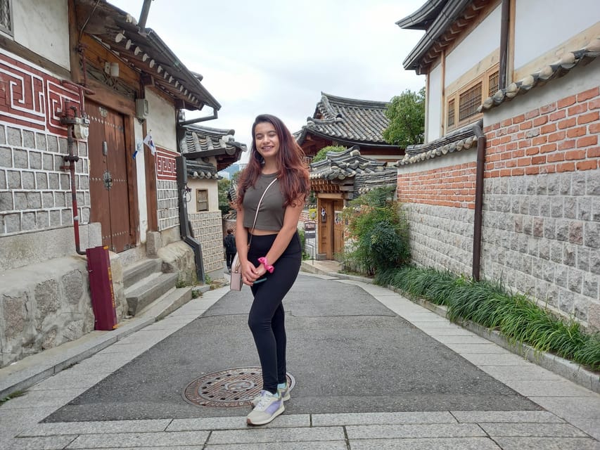 Seoul: 4-Hour Guided Tour to Palace, Bukchon, Jogyesa Temple - Key points at a glance