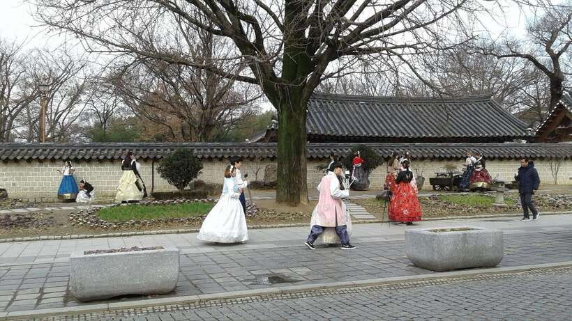 Seoul: Autumn Foliage - Mt. Naejang + Jeonju Hanok Village - Weather, mobility, and what to bring