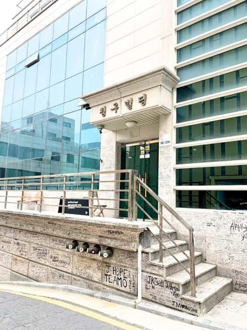 Seoul: BTS K-Pop Star Footsteps Journey ARMY Fan Day Tour - Hyuga Cafe and Bakery, then the present-day HYBE building