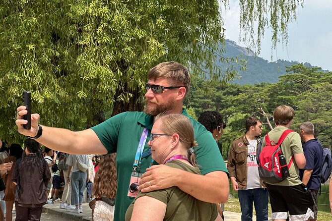 Seoul City Half Day Tour-Gyeongbok Palace Guard Changing Ceremony - The ginseng stop is the tour’s weak point
