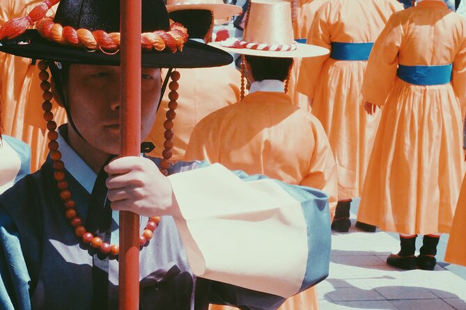 Seoul: City Highlights and Historical Experience No Shopping - Why the hanbok option changes Gyeongbokgung