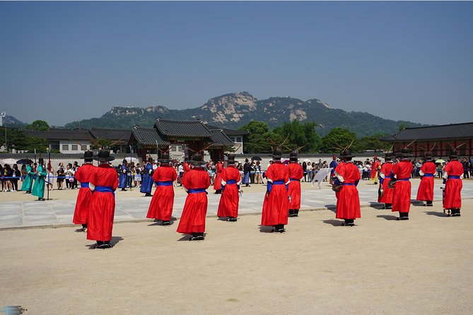 Seoul City Private Full-Day Tour Including Lunch - Key points at a glance