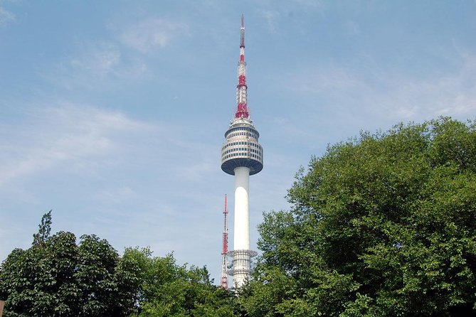Seoul City Sightseeing Tour Including Gyeongbokgung Palace, N Seoul Tower, and Namsangol Hanok Village - The National Folk Museum moves from palace life to everyday life