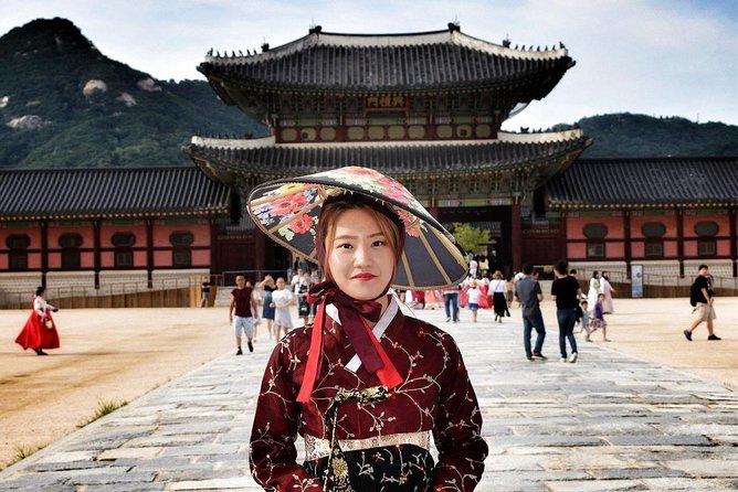 Seoul City Walking Private Tour (3hours) - Jogyesa Temple at 9 a.m.