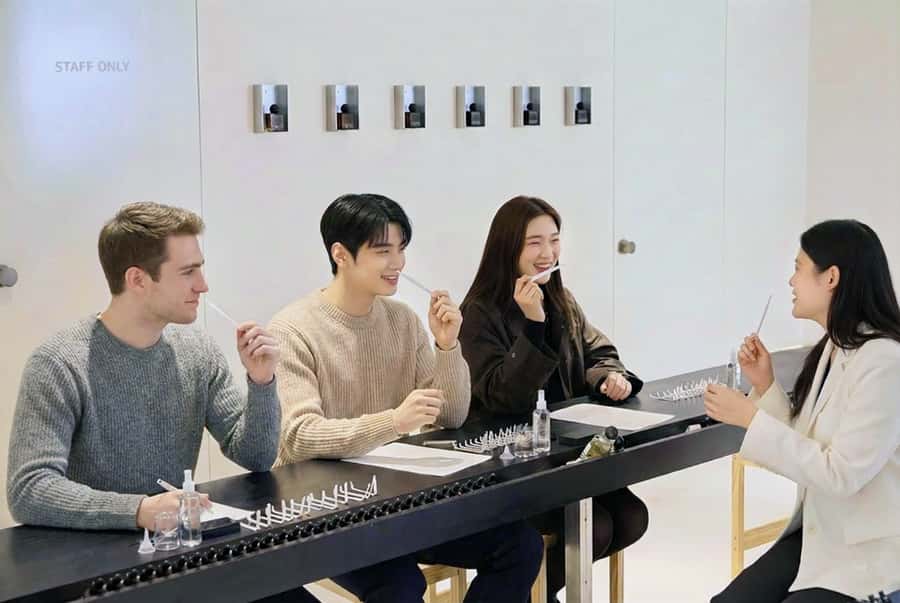 Seoul: Create Your Own Natural Perfume with a Perfumer - Entering the hanok near Anguk Station