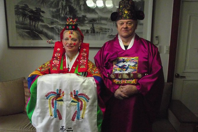 Seoul Cultural Tour - Kimchi Making, Gyeongbok palace with Hanbok - Tea ceremony and Korean etiquette