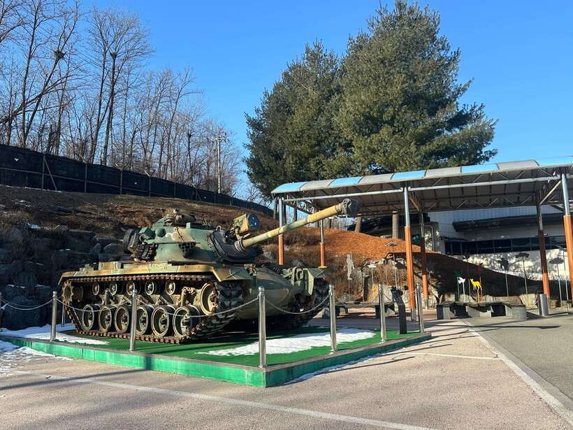 Seoul: DMZ, 3rd Tunnel, Odusan or Suspension Private Tour - The value of a $484 private group price