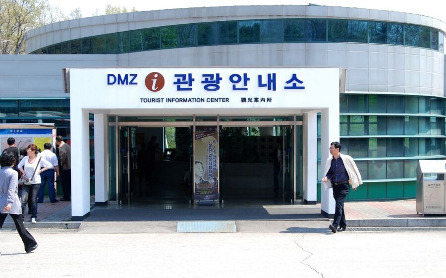Seoul: DMZ, Gyeongbokgung Palace & City Tour - From Seoul’s royal court to the Korean border