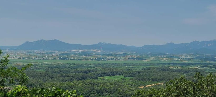 Seoul: DMZ Tour with Japanese-Speaking Guide - Imjingak Park, where the border feels close