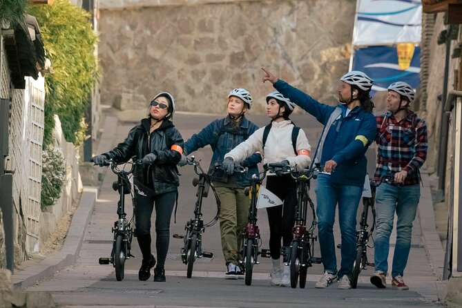 Seoul E-bike Tour - Bukchon Hanok Village, with hills included