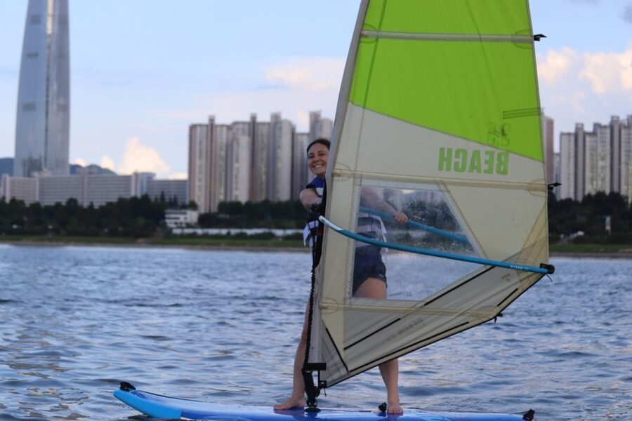 Seoul : Efoil Experience in Han River - Starting at Club No.25 Near Ttukseom Hangang Park
