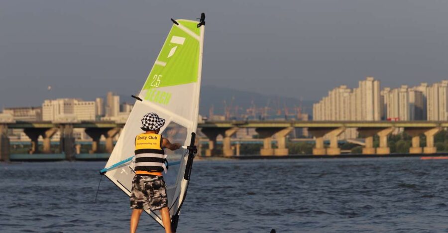 Seoul : Efoil Experience in Han River - Is the $124 Price Worth It?
