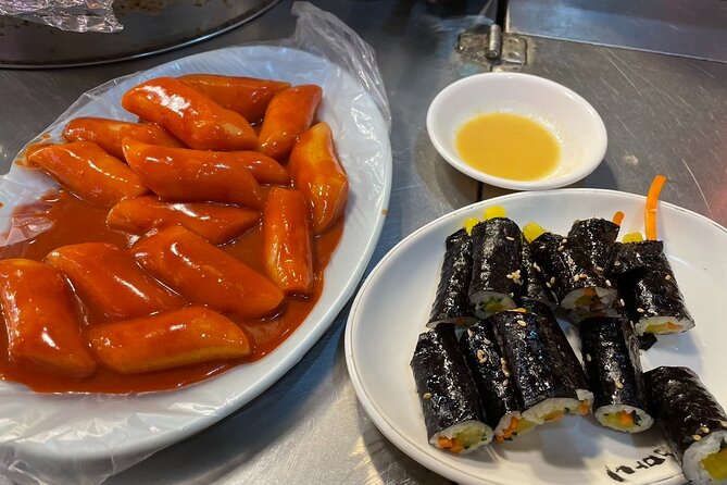 Seoul Fun Food Tour: 12 different food tastings - Learning Korean food customs one dish at a time