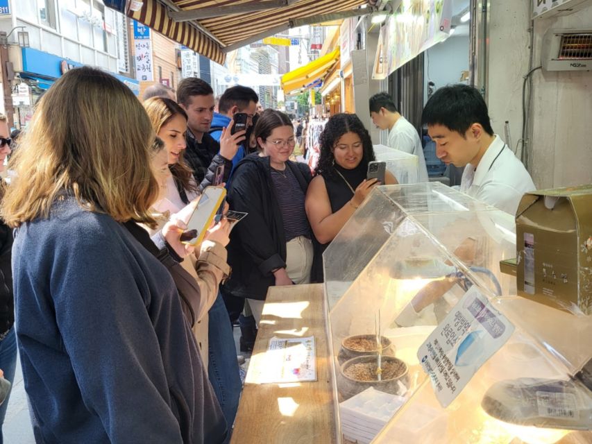 Seoul: Gwangjang Market Netflix Food Tour - Ikseon-dong’s hanok lanes and modern Seoul