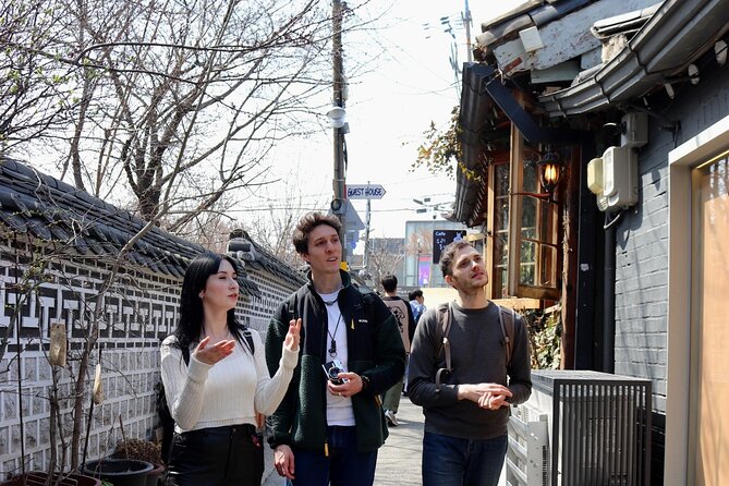 Seoul Half Day Tour with a Local: 100% Personalized & Private - Communication and guide matching matter