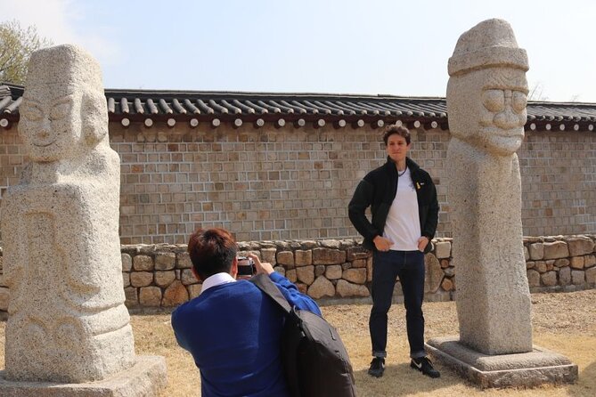 Seoul Highlights & Hidden Gems Tours by Locals: Private + Custom - Markets, food, and the value of local help