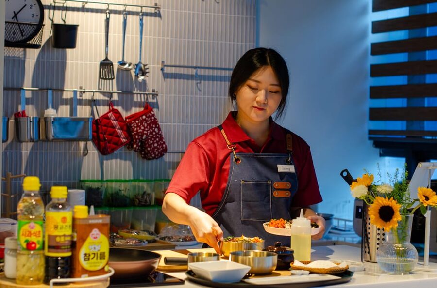 Seoul: Korean Cooking at Seoul Cooking Club! - Who should book this class?