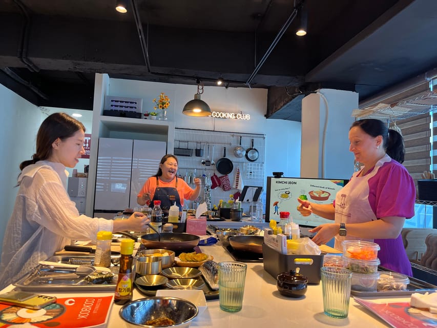 Seoul: Korean Cooking at Seoul Cooking Club! - Japchae, bulgogi, and bibimbap make up the main meal