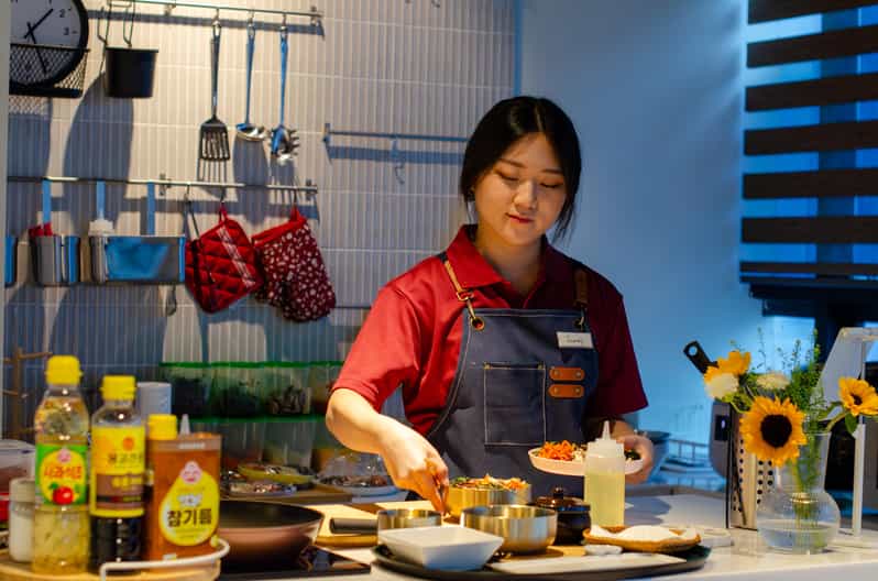 Seoul: Korean Cooking at Seoul Cooking Club! - A clean, central space near Jonggak Station