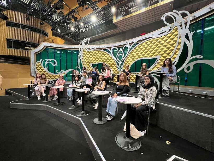 Seoul: MBC Insider Live K-Drama Rehearsal & VIP Studio Tour - Picking the right MBC Dream Center option