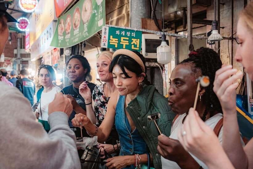 Seoul: Night Market Food Tour with Local Guide - Key points to know before you book