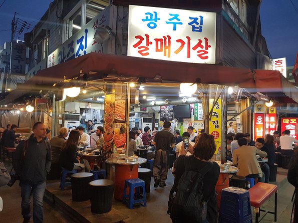 Seoul Night "Private Tour"(Korean BBQ, N-Tower, Seoul Fortress, Local Market) - Why Seoul after dark works so well
