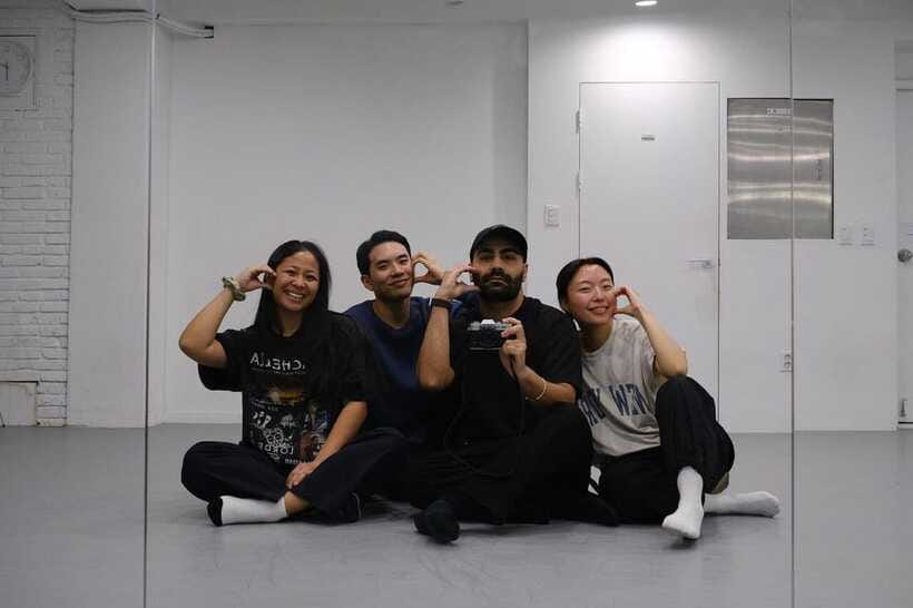 Seoul: Private K-Pop Dance Class with Video Recording - Teachers, language, and the feel of the lesson