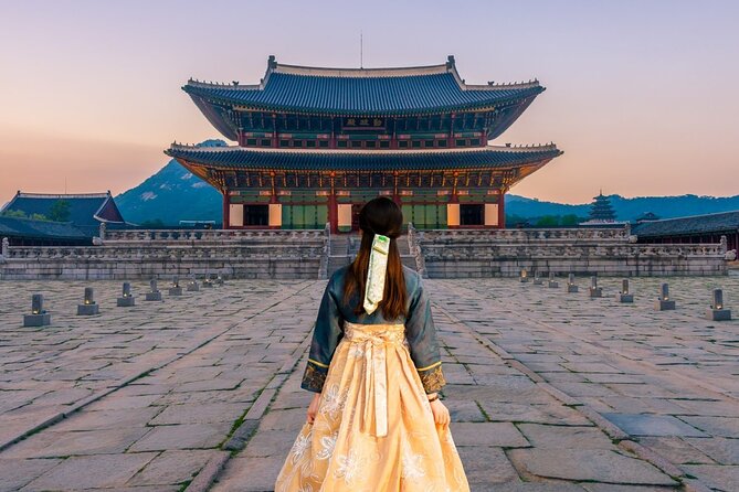Seoul Private Tour: Palace, Bukchon, Insadong & Han River Cruise - A full day built around Seoul’s old and new sides
