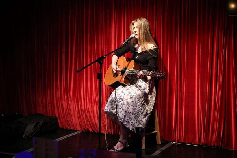 Seoul’s Stars: Open Mic with Local & International Talent - Who will enjoy this Seoul night most?