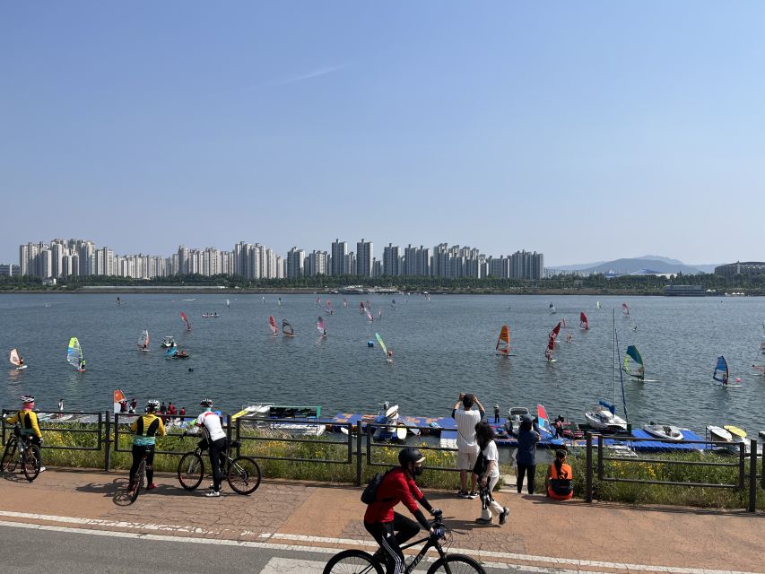 Seoul: Stand Up Paddle Board (SUP) & Kayak in Han River - What $31 buys you