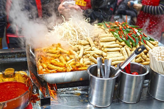 Seoul Street Food Market Tour - Sampling a wide range of Korean dishes