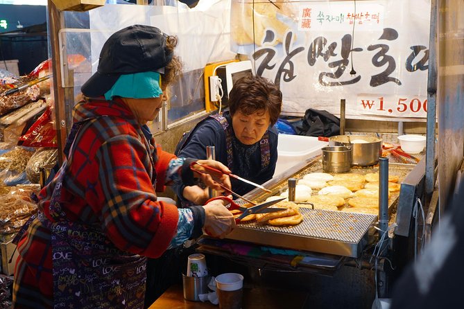 Seoul Street Food Market Tour - What the two-hour pace feels like