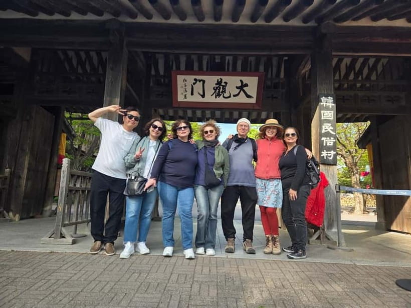 Seoul: Suwon Hwaseong, Folk Village, & Starfield Library - Hwaseong Haenggung and Joseon royal life