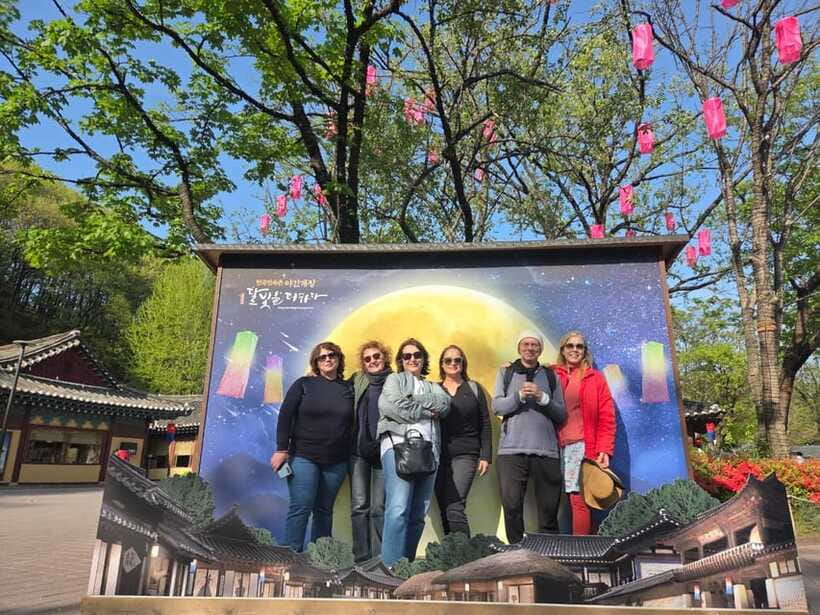Seoul: Suwon Hwaseong, Folk Village, & Starfield Library - Small details that make the day easier