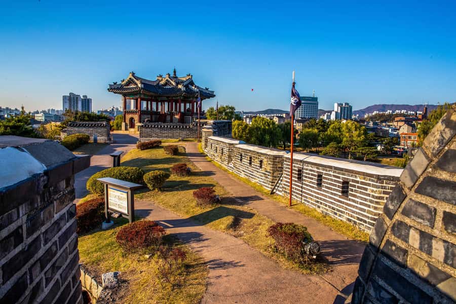 Seoul : Suwon Hwaseong Fortress+Starfield Library+Waujeongsa - Should you book it?