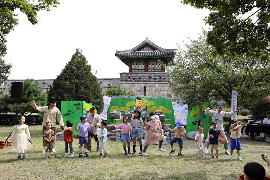 Seoul: The 62nd Suwon Hwaseong Cultural Festival Day Tour - Who should choose each festival date?