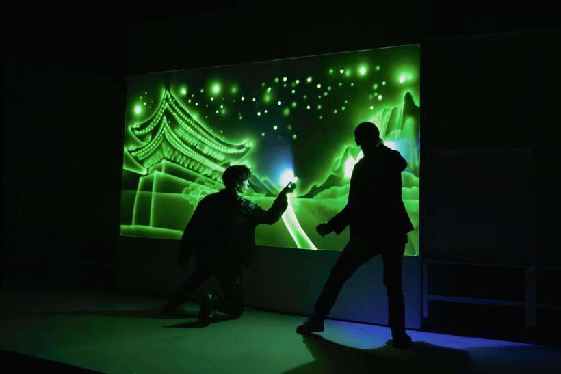 Seoul: The Painters Live Art K-pop Dance Show Ticket - The opening: art presented like a magic trick