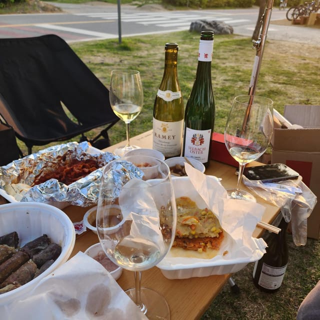 Seoul: Wine & Korean BBQ, Perfect Pairing Dinner in Sinchon - Who will enjoy this Sinchon evening