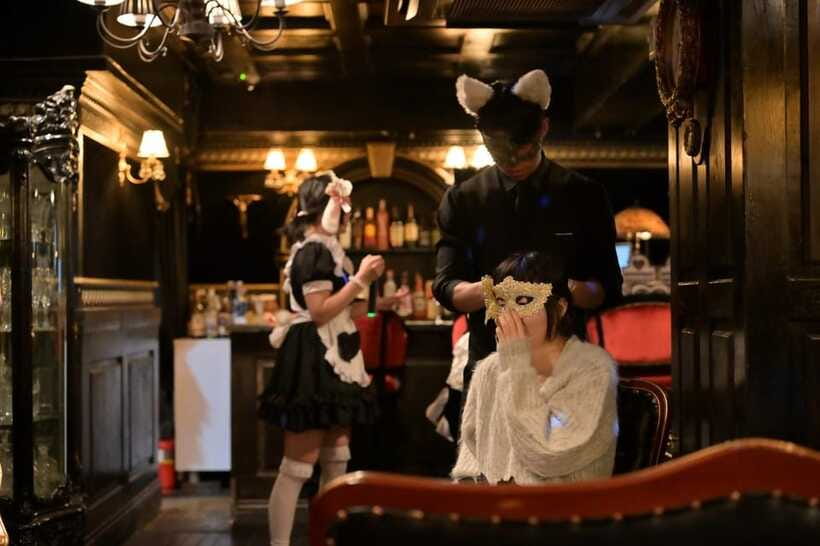 Seoul: Yare Yare Ojosama - Butler/Maid Cafe Experience - Who should book this Seoul cafe experience?