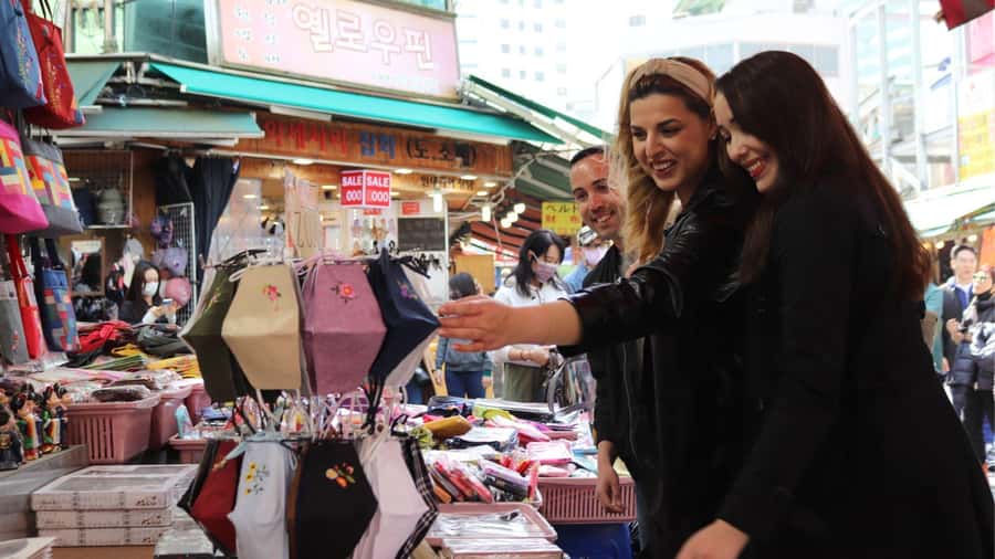 Seoul Your Way: Private Custom Experience with a Local Guide - What your local host can add