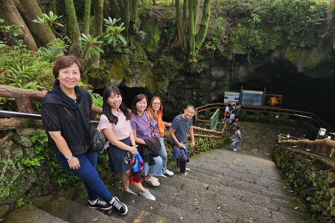 Small group tour FULL - PACKAGE Tour to All Areas in Jeju Island - Manjanggul Cave and the practical closure issue