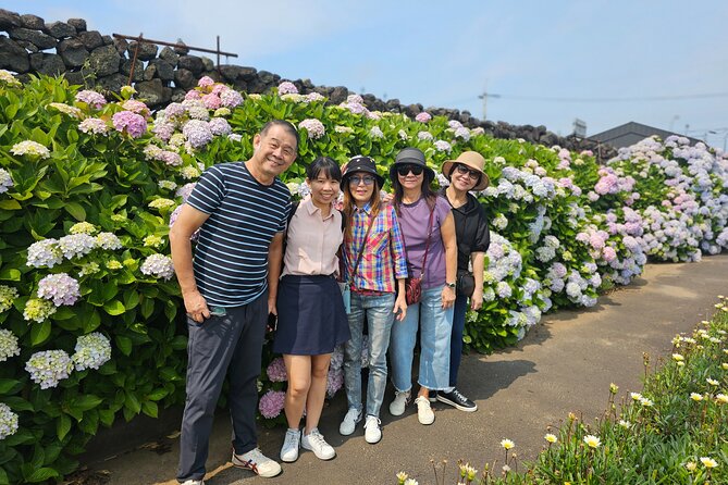 Small group tour FULL - PACKAGE Tour to All Areas in Jeju Island - Seongsan Ilchulbong starts the eastern circuit