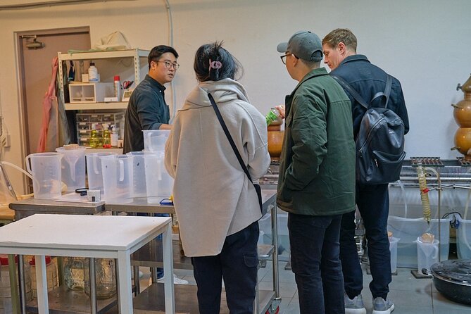 Soju Tasting at Distillery - story of 3 pigs - How the 90-minute tasting unfolds