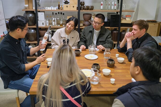 Soju Tasting at Distillery - story of 3 pigs - Sam LEE makes the difference