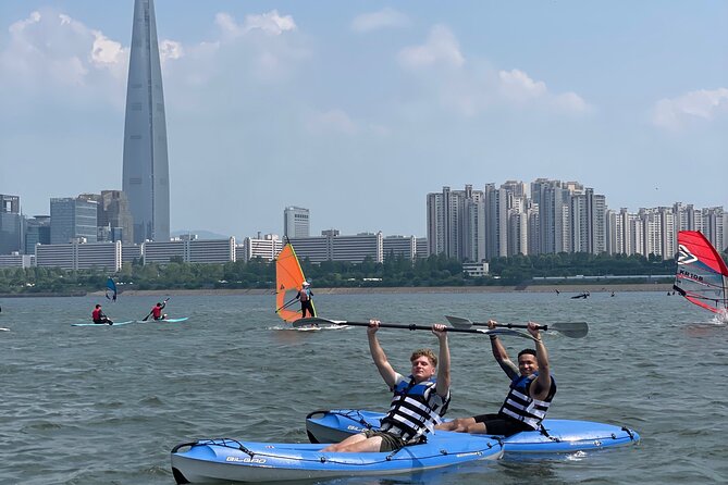 Stand Up Paddle Board (SUP) and Kayak Activities in Han River - Why sunset sessions attract the most interest