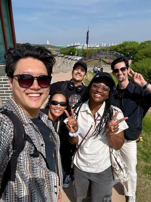 Suwon: Baseball Game with Fortress and Local Food Tour - Dinner in Suwon: fried chicken or Korean barbecue