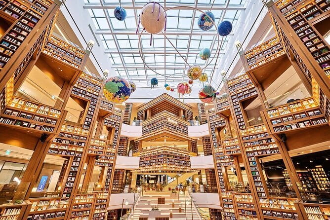 Suwon Hwaseong+Gwangmyeong Cave+Starfield Library from Seoul - Key points at a glance