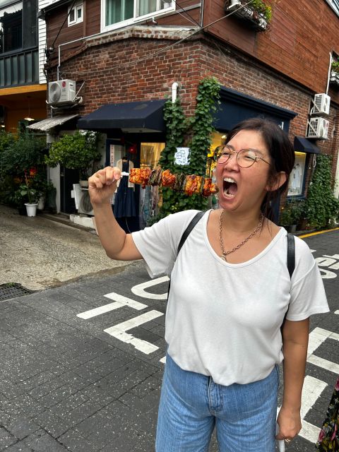 Taste hidden street food in Seoul with a 2.5h food tour - Local guidance is the main reason to join