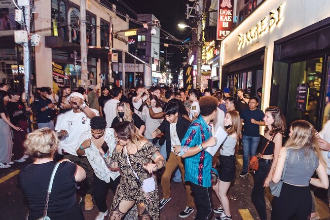The Seoul Pub Crawl [official] - Four stops, four shots, and a changing pace