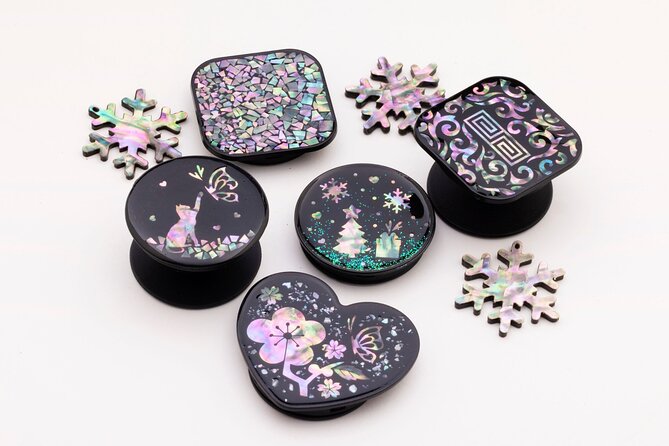 Traditional Korean Mother-of-Pearl Craft Workshop - Choosing Between a Mirror, Keychain, Box, or Hair Accessory
